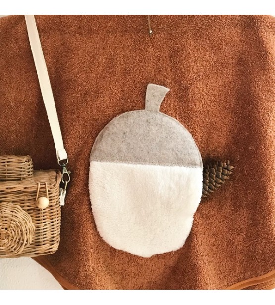 Poncho de bain personnalisable "Écureuil gourmand" - 3 tailles au choix – Image 2