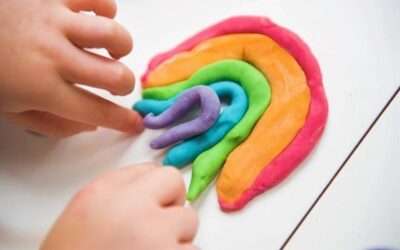 🎨 Recette de la Pâte à Modeler Maison : simple, naturelle et magique à faire avec les enfants !