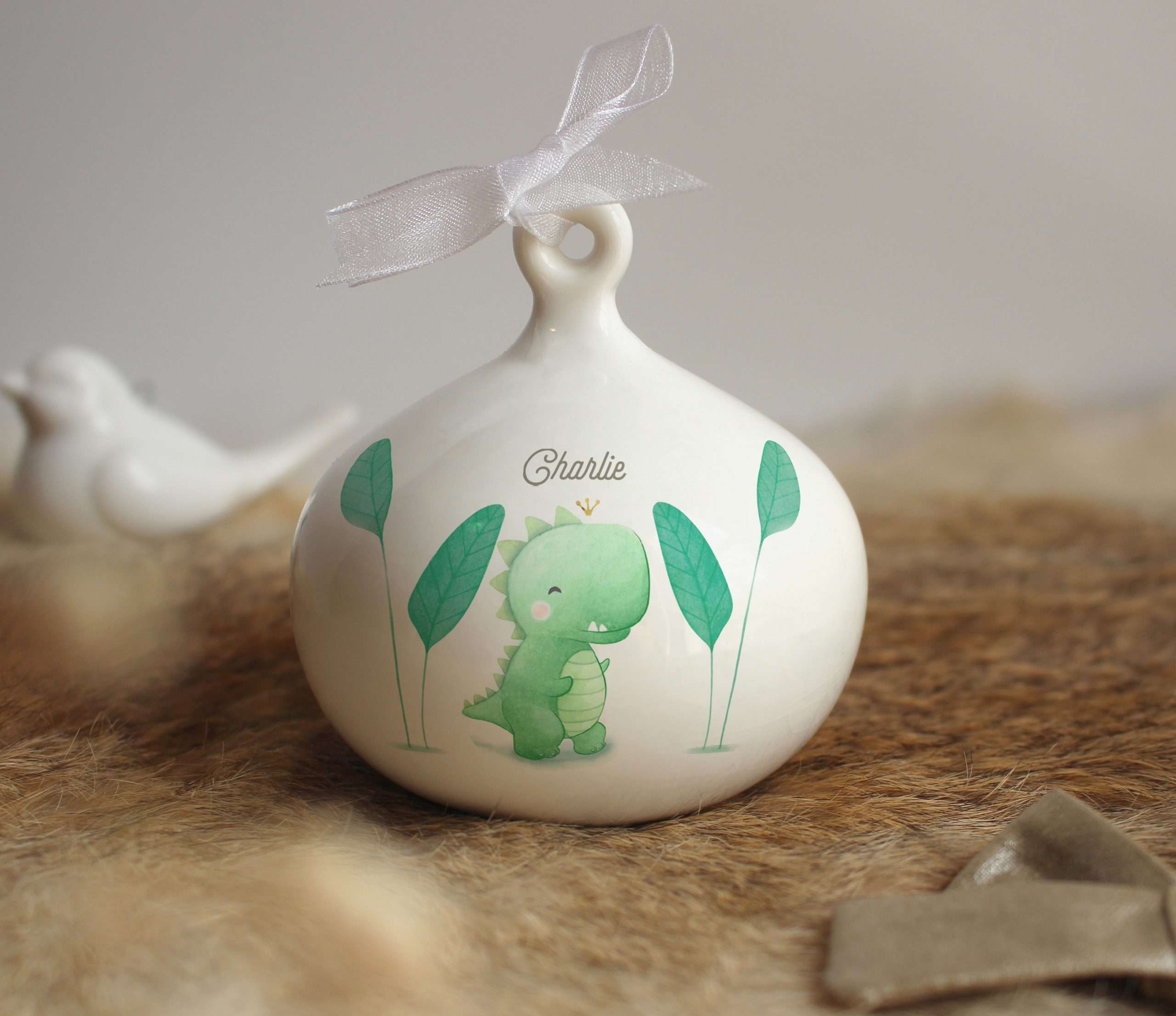 Boule de Noël personnalisée "Bébé dinosaure"