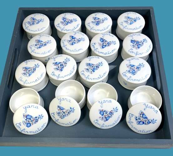 Boites à dragées personnalisées "Colombe liberty" - 4 coloris – Image 2