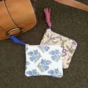 Petite pochette personnalisée fleurie - 2 coloris